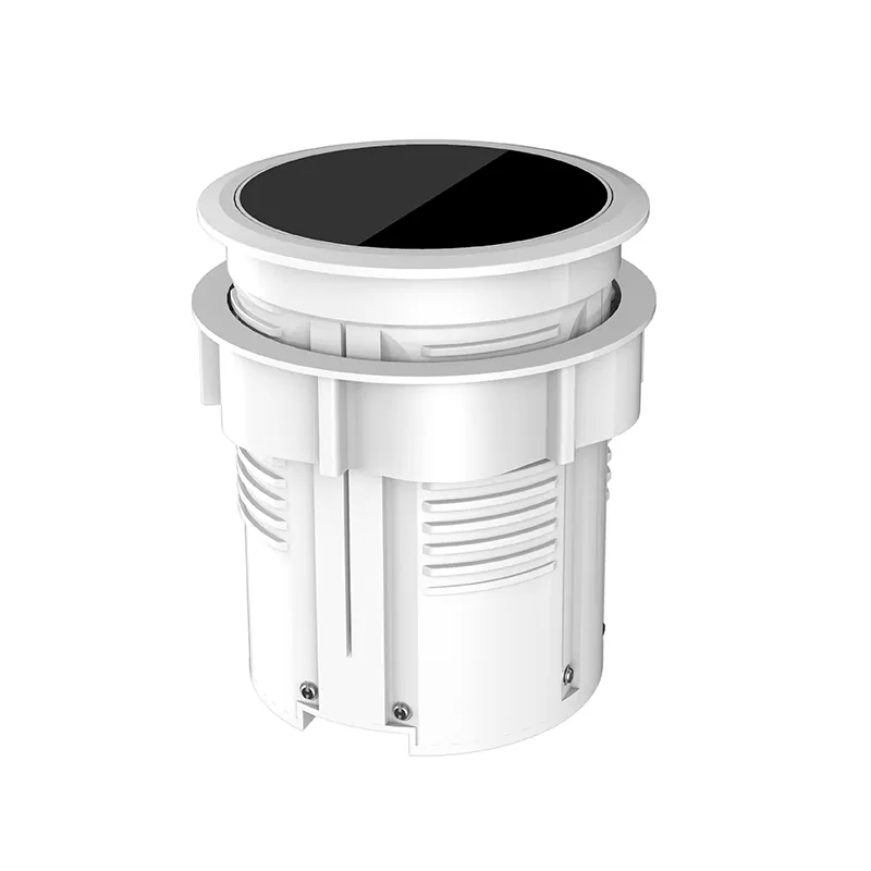 3 pistikupesa USB plastikust laua sisend